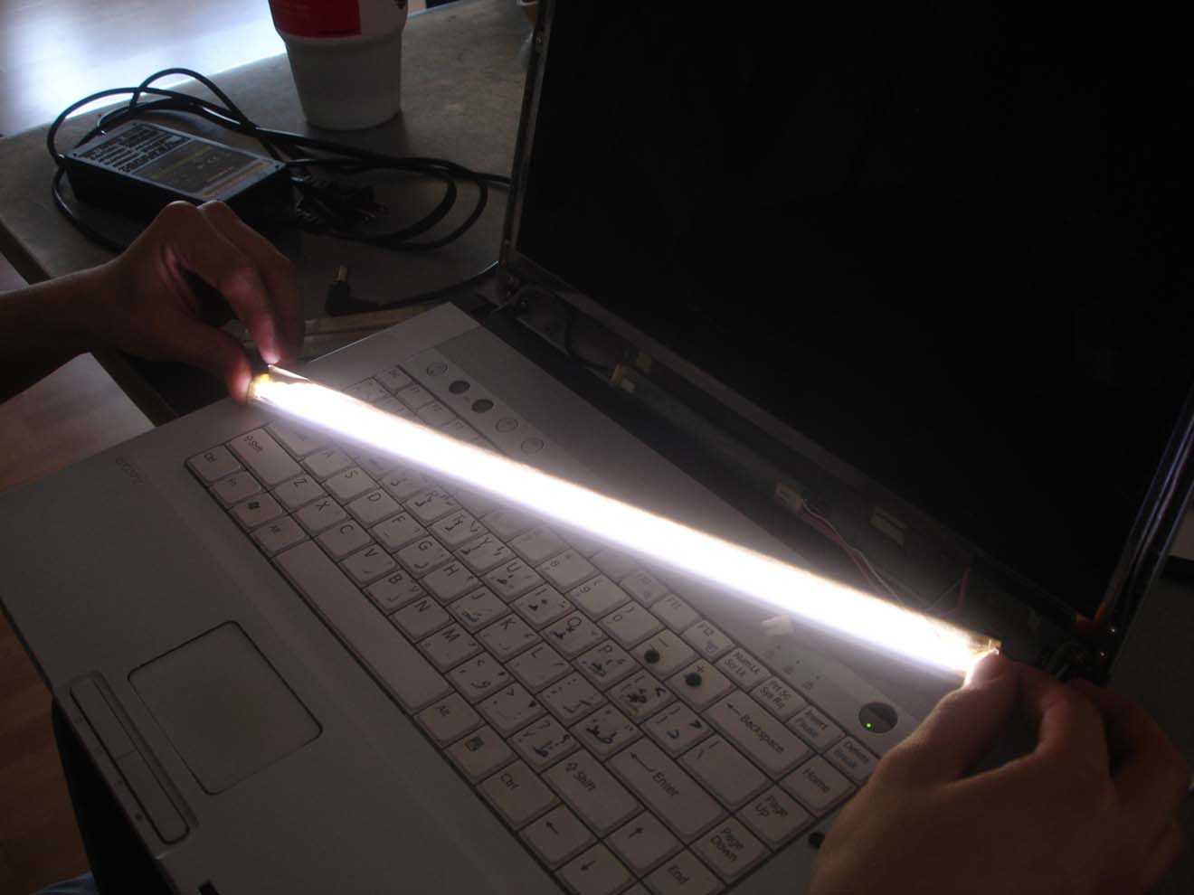 Замена и ремонт подсветки экрана ноутбука в Ставрополе